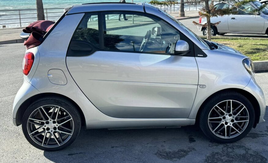 SMART FORTWO CABRIO 0.9 BRABUS XCLUSIVE JBL 109 CV