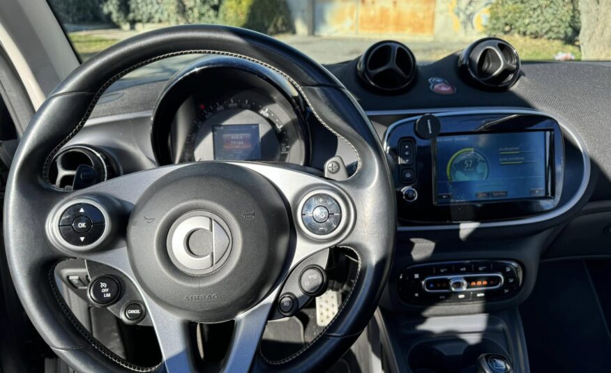 SMART FORTWO CABRIO 0.9 BRABUS XCLUSIVE JBL 109 CV